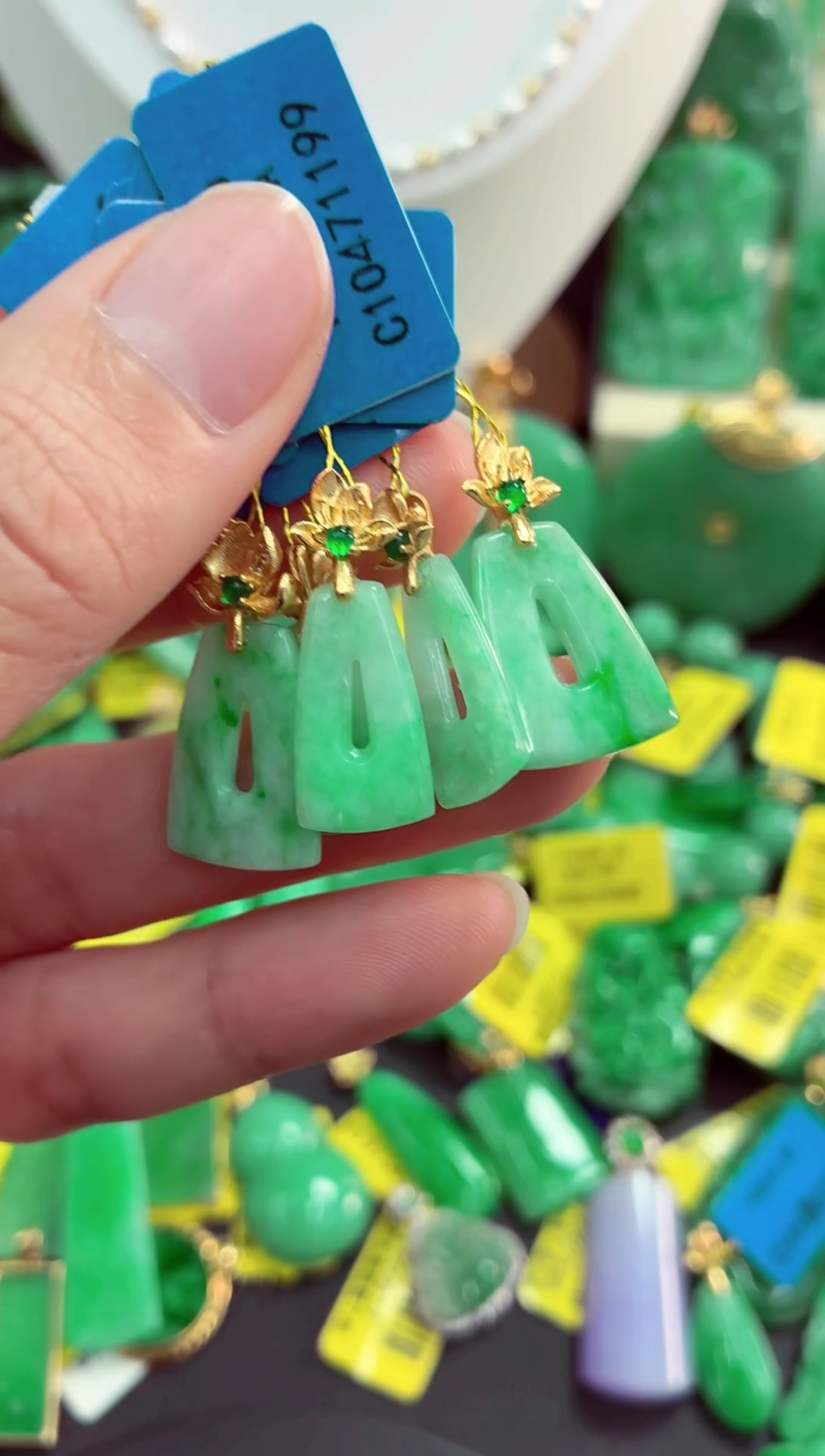 吊坠(不含链)未镶嵌翡翠多样性发货其中一件