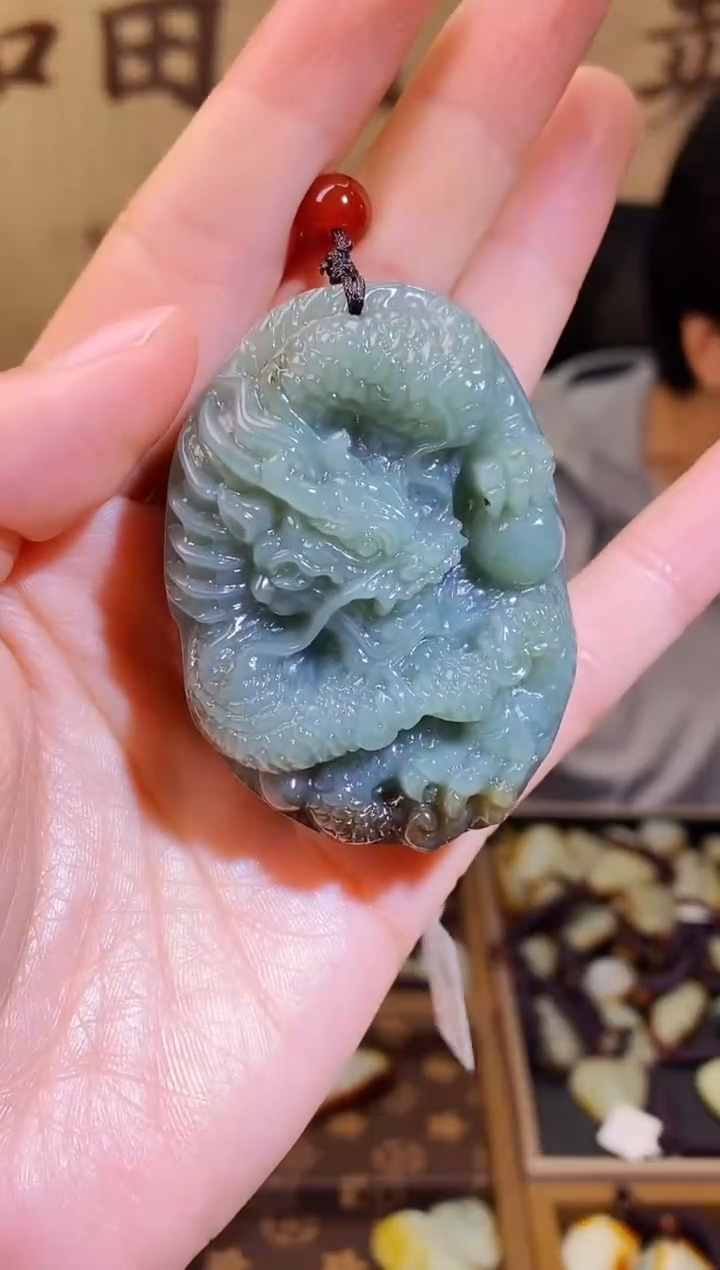 和田玉未镶嵌颈饰1