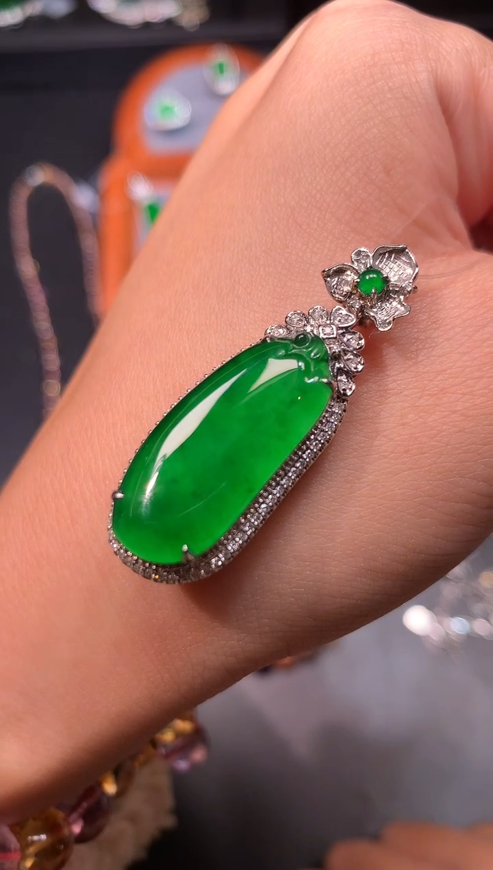 【闪购商品】翡翠颈饰18K金镶嵌6009080/9988/多样性/发一件