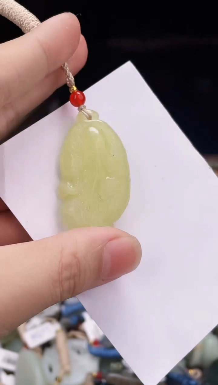 颈饰未镶嵌和田玉1