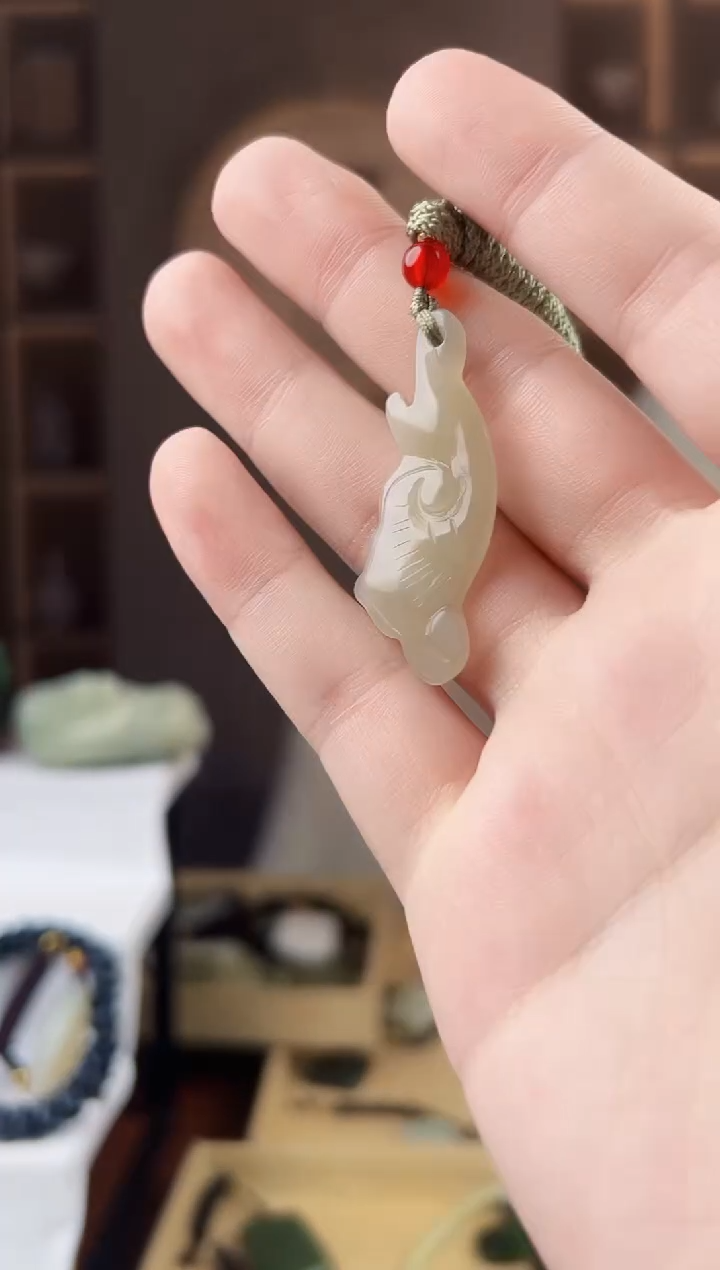 颈饰未镶嵌和田玉拍一发一，多样性发货