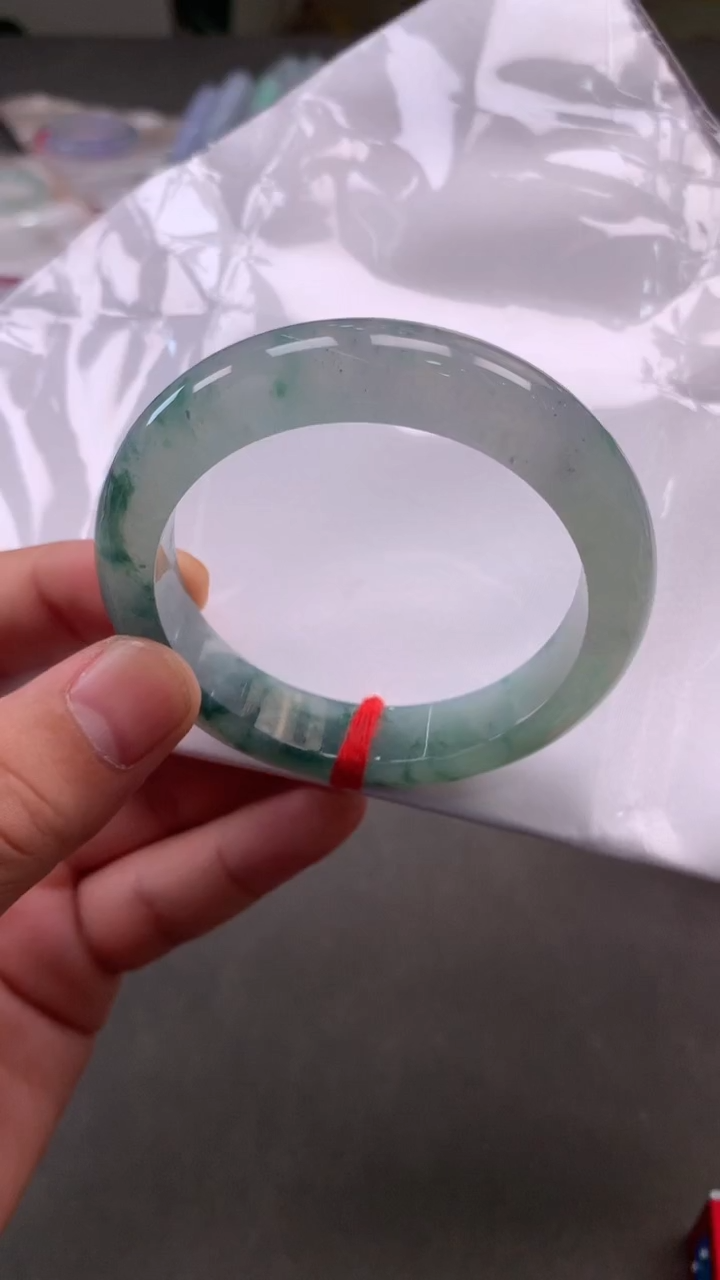 【闪购商品】翡翠手镯未镶嵌手镯