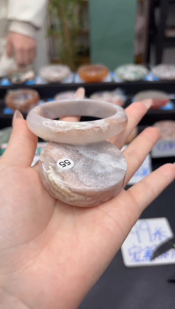 【闪购商品】石英质玉未镶嵌手镯C596(55圈赠送镯心)