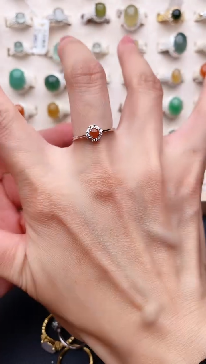 【闪购商品】翡翠戒指银S925镶嵌缅甸天然翡翠111   5-9