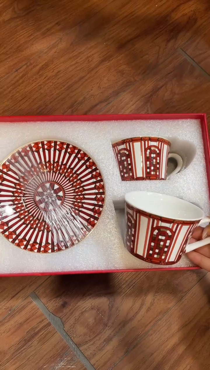 杯鸿辉家品牌瓷器，京东包邮！