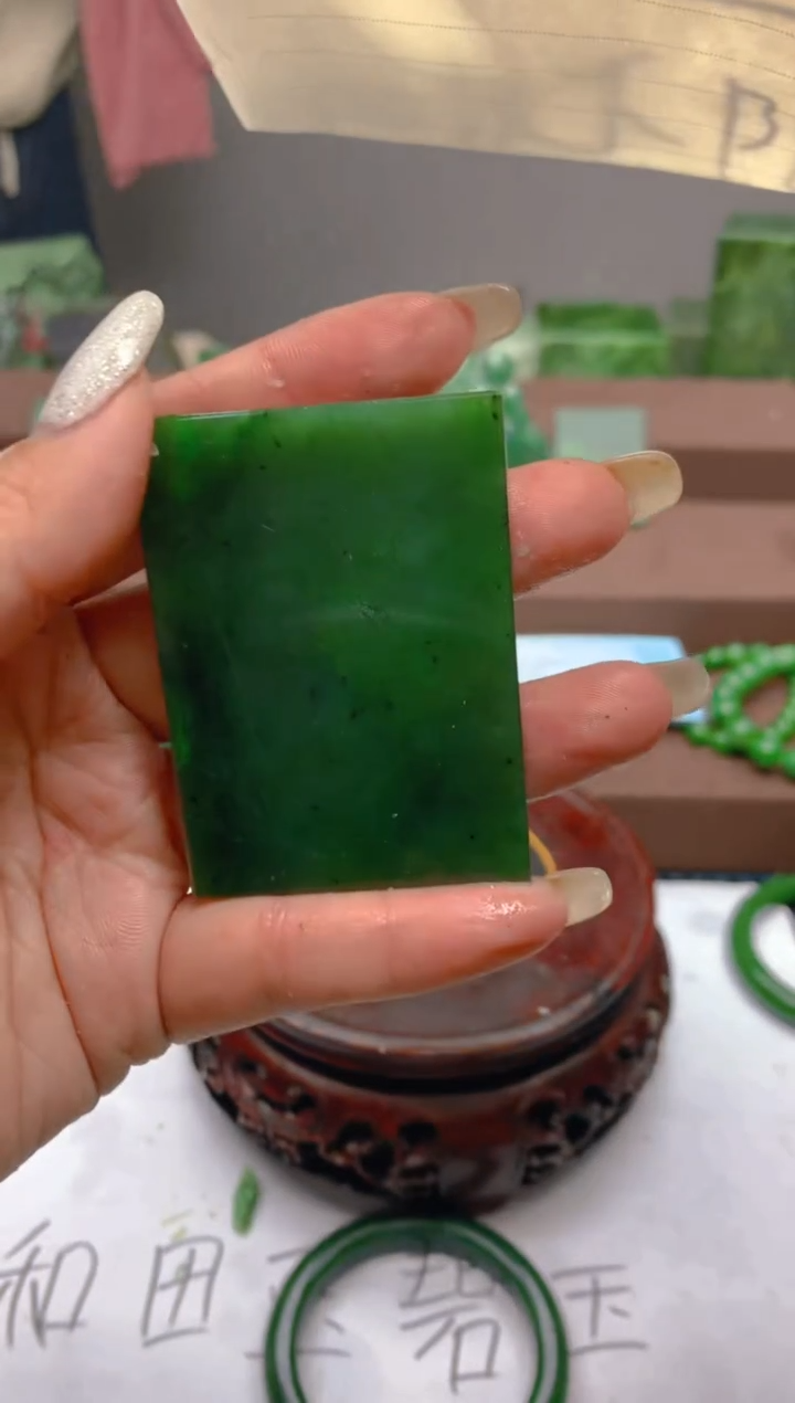 【闪购商品】和田玉（碧玉）未镶嵌颈饰1