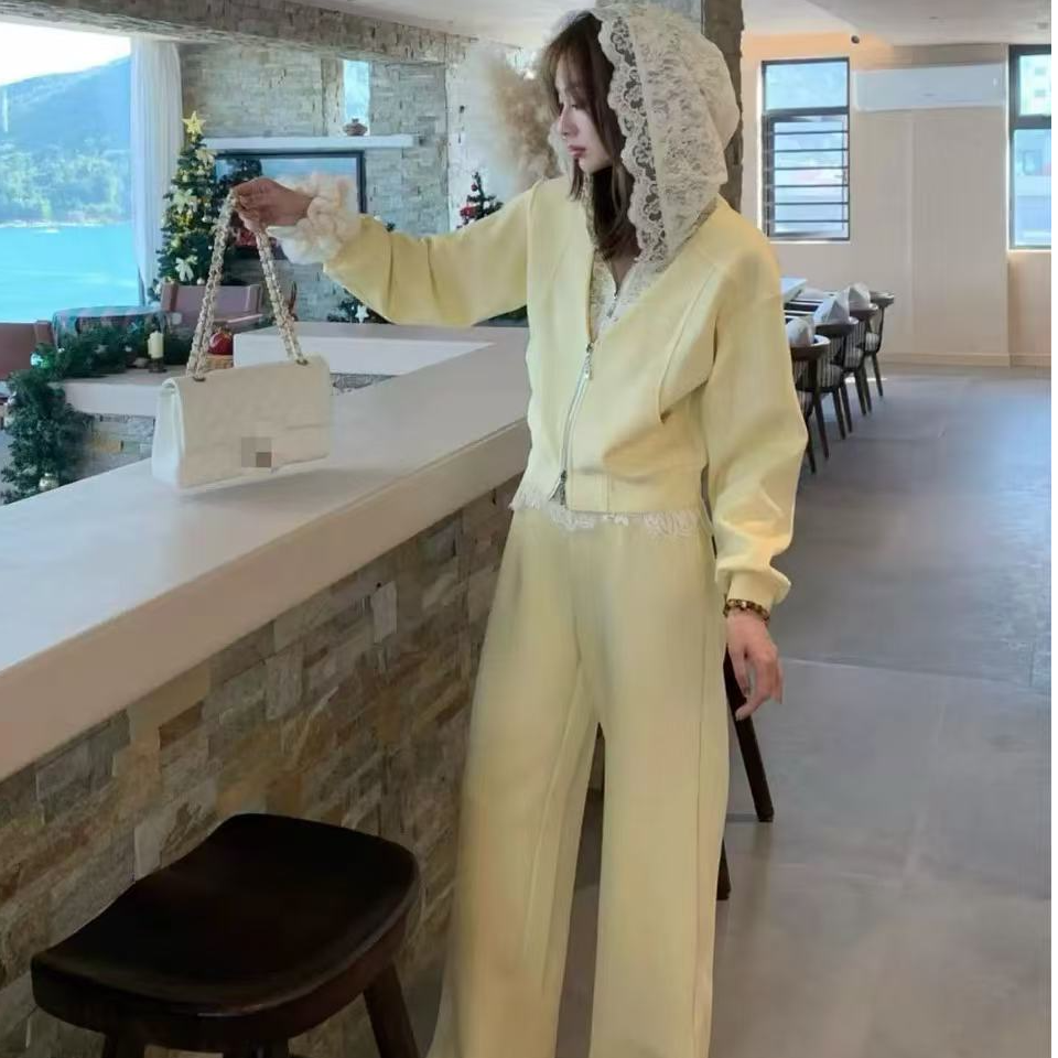 欧洲站2025早春新款V+.com蕾丝连帽拉链外套假两件休闲直筒裤套装
