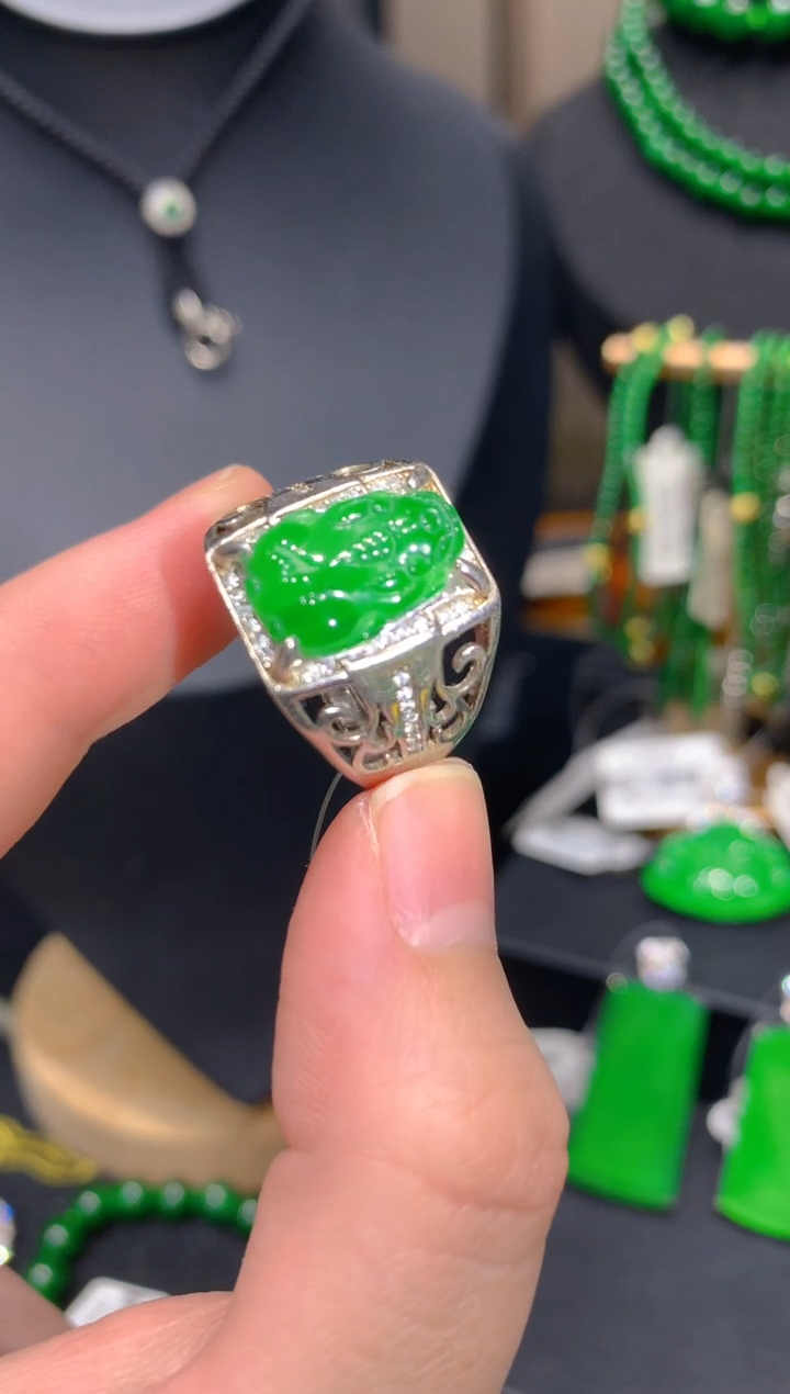 银S925镶嵌戒指翡翠31一季