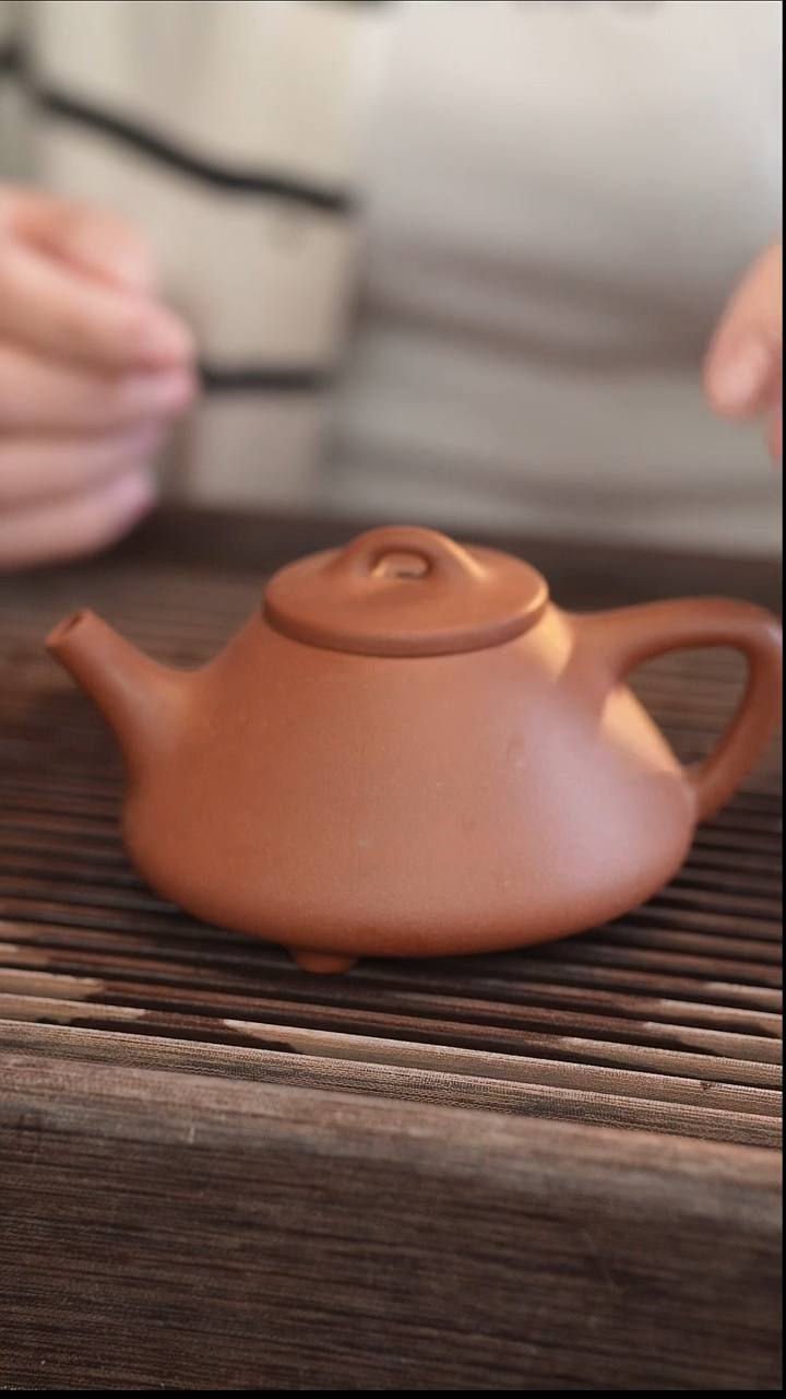 茶壶紫砂子冶石瓢 紫泥 半手工 210cc
