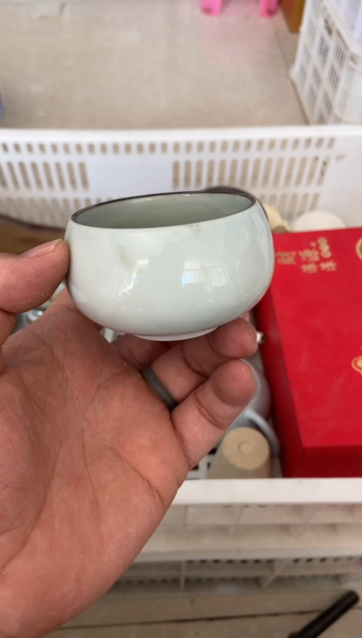 杯无运费险有瑕疵的摄影的产品有使用过的痕迹有点脏介意勿拍
