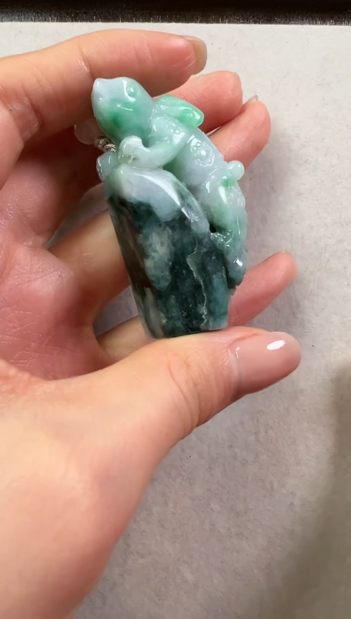 【闪购商品】翡翠挂件未镶嵌翡翠