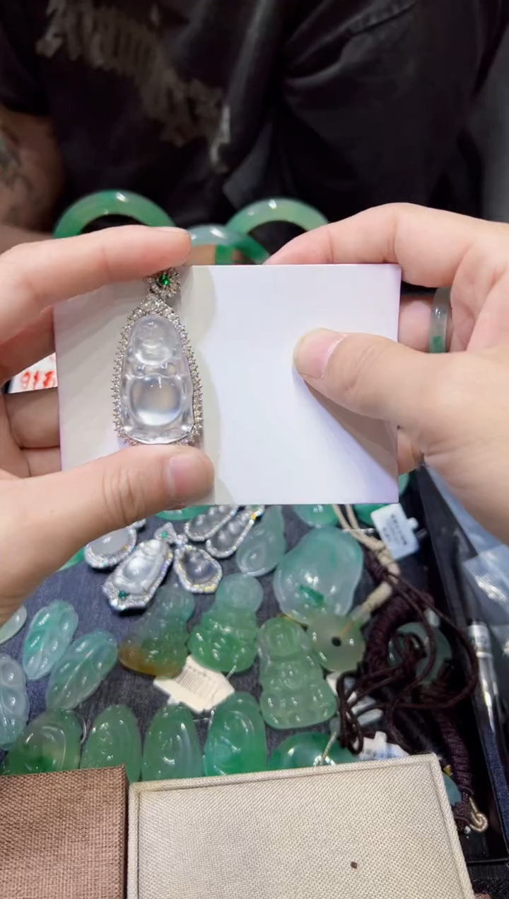 【闪购商品】石英质玉颈饰未镶嵌挂饰