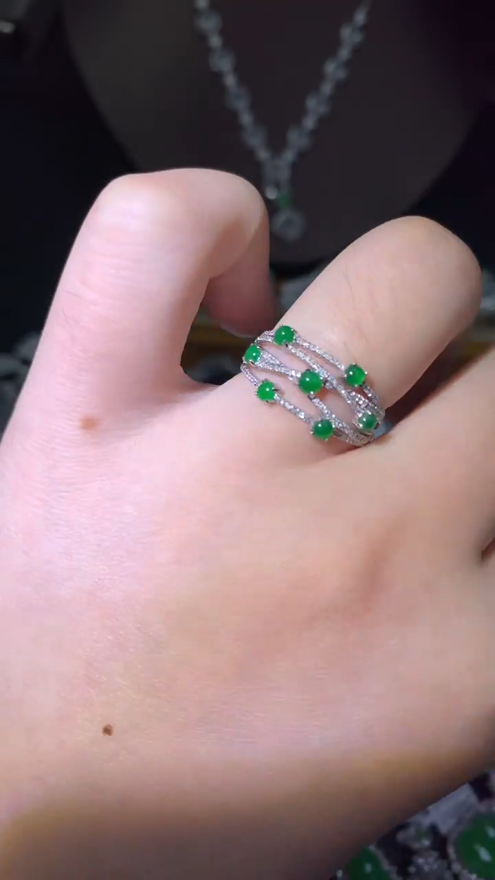 吊坠(不含链)18K金镶嵌翡翠戒指