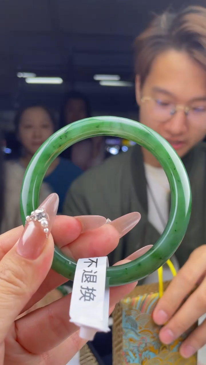 【闪购商品】定制和田玉天然和田玉拍一发一