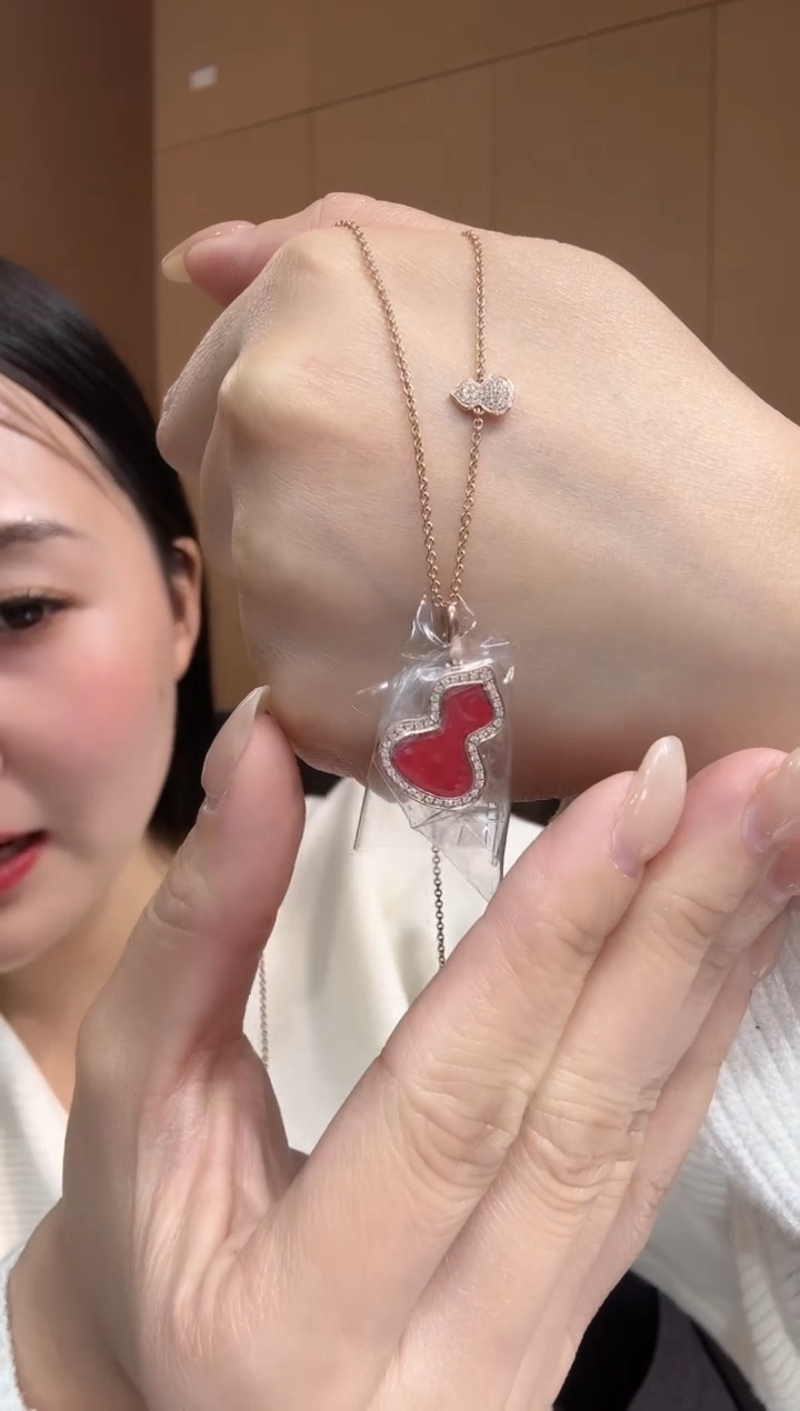 【闪购商品】钻石套链18K金镶嵌红葫芦套链GHJ