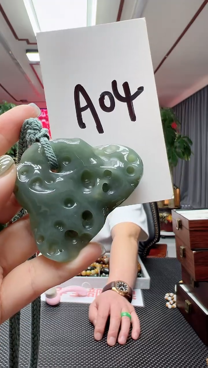 【闪购商品】和田玉挂件未镶嵌多样性发货其中发一