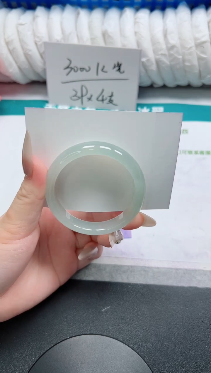 石英质玉手镯未镶嵌39-52.5