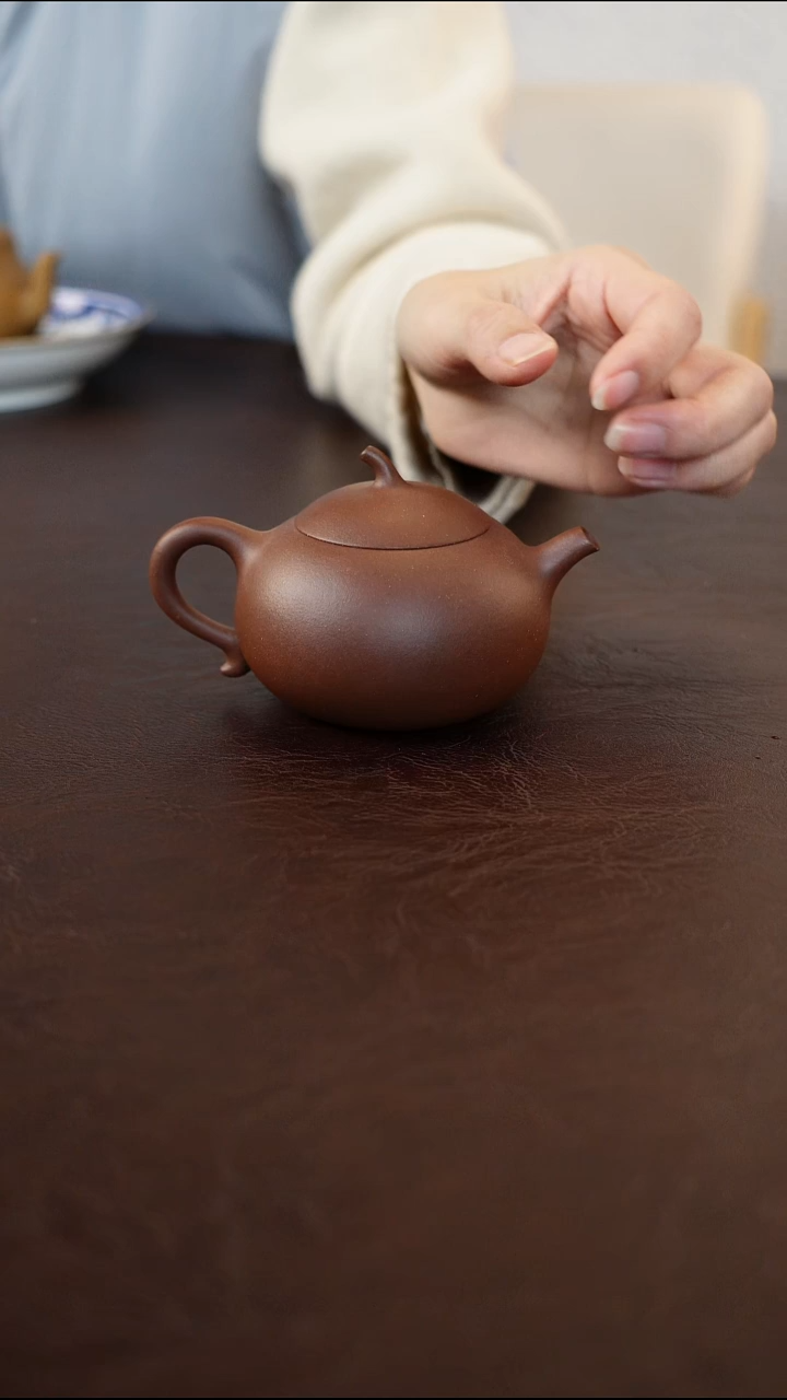 茶壶紫砂紫泥底槽清茄瓜壶