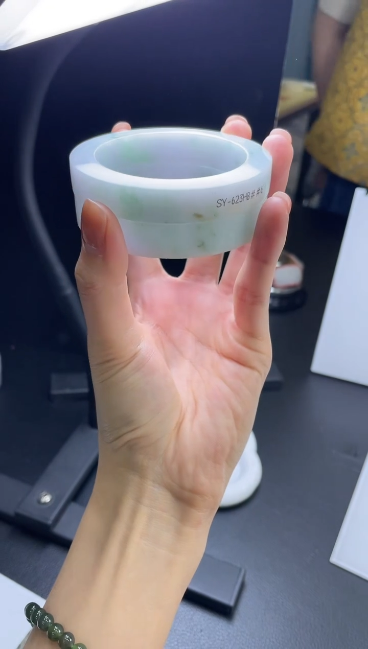 【闪购商品】定制翡翠手镯未镶嵌手镯多样性发一件