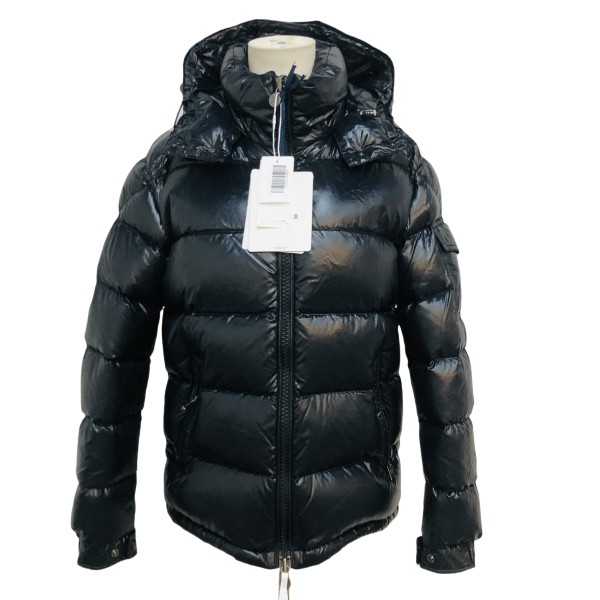 妃鱼/盟可睐/尼龙/羽绒服/95新/z零二一一