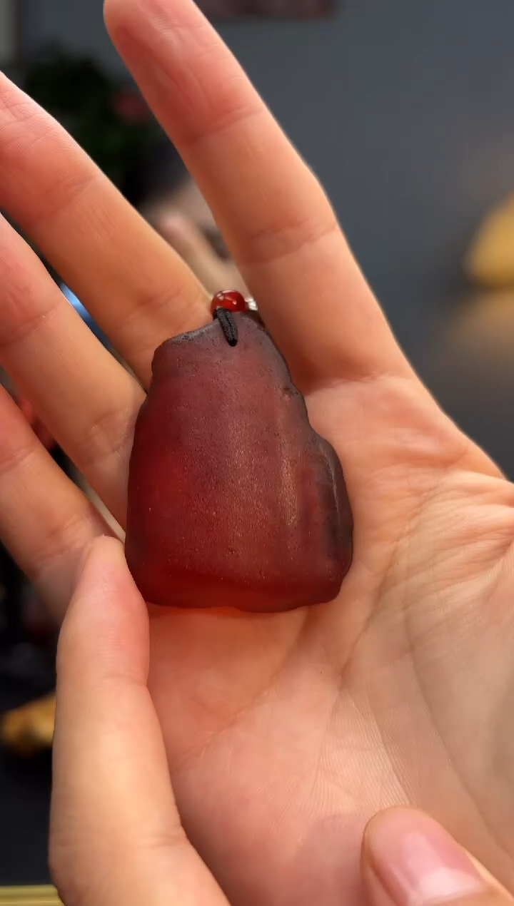 琥珀颈饰未镶嵌吊坠