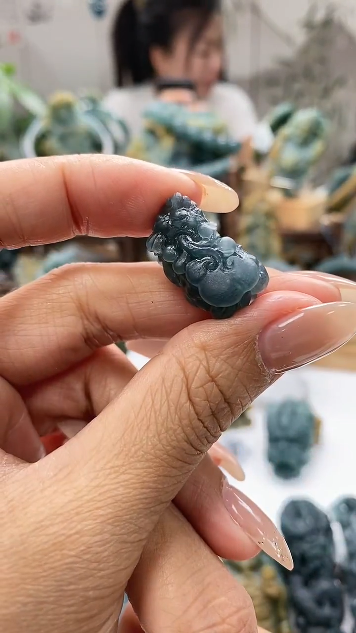 未镶嵌定制翡翠B*L翡翠毛货不退不换9.7