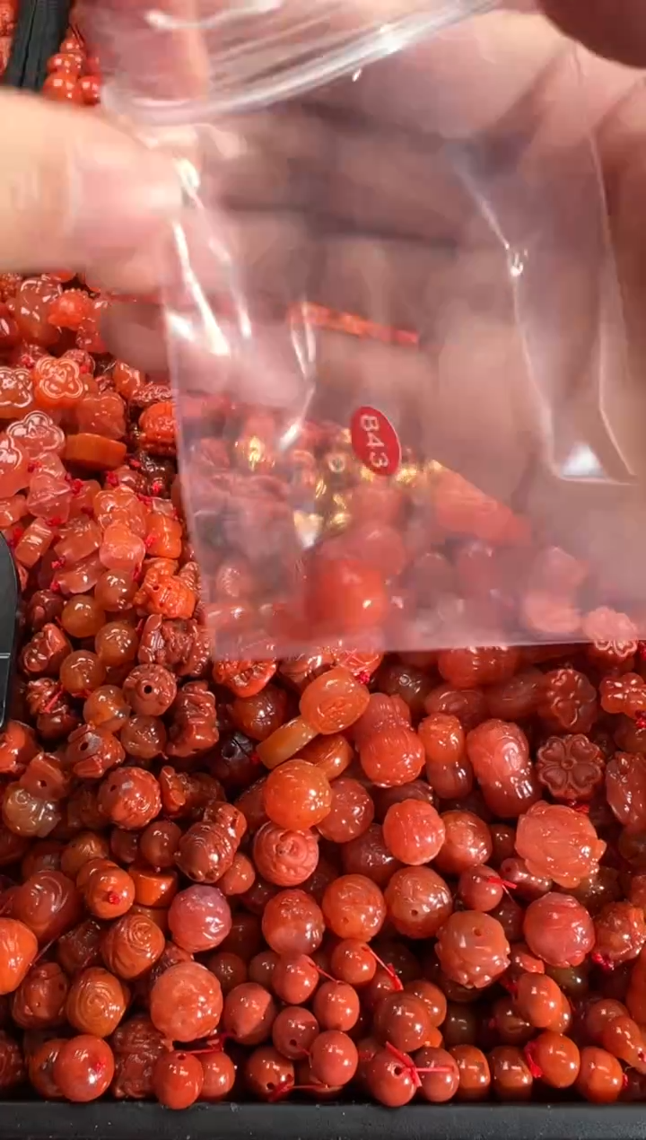 【闪购商品】南红玛瑙颈饰未镶嵌1