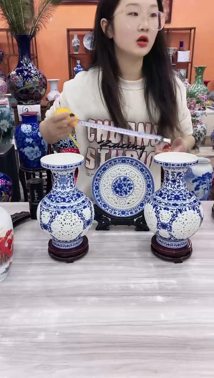 摆件青花镂空小苹果瓶+旋转底座+龙头架