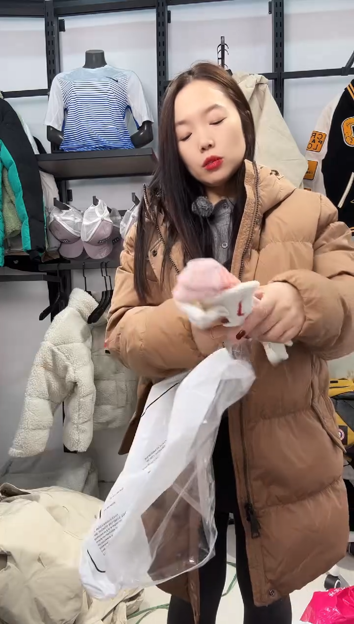 2550闪购编码 Nike/Jordan运动卫衣裤以直播间过款为准 尺码·WA