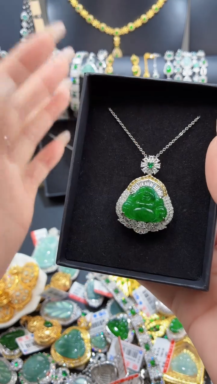 翡翠未镶嵌颈饰天然翡翠A货多样性发其一