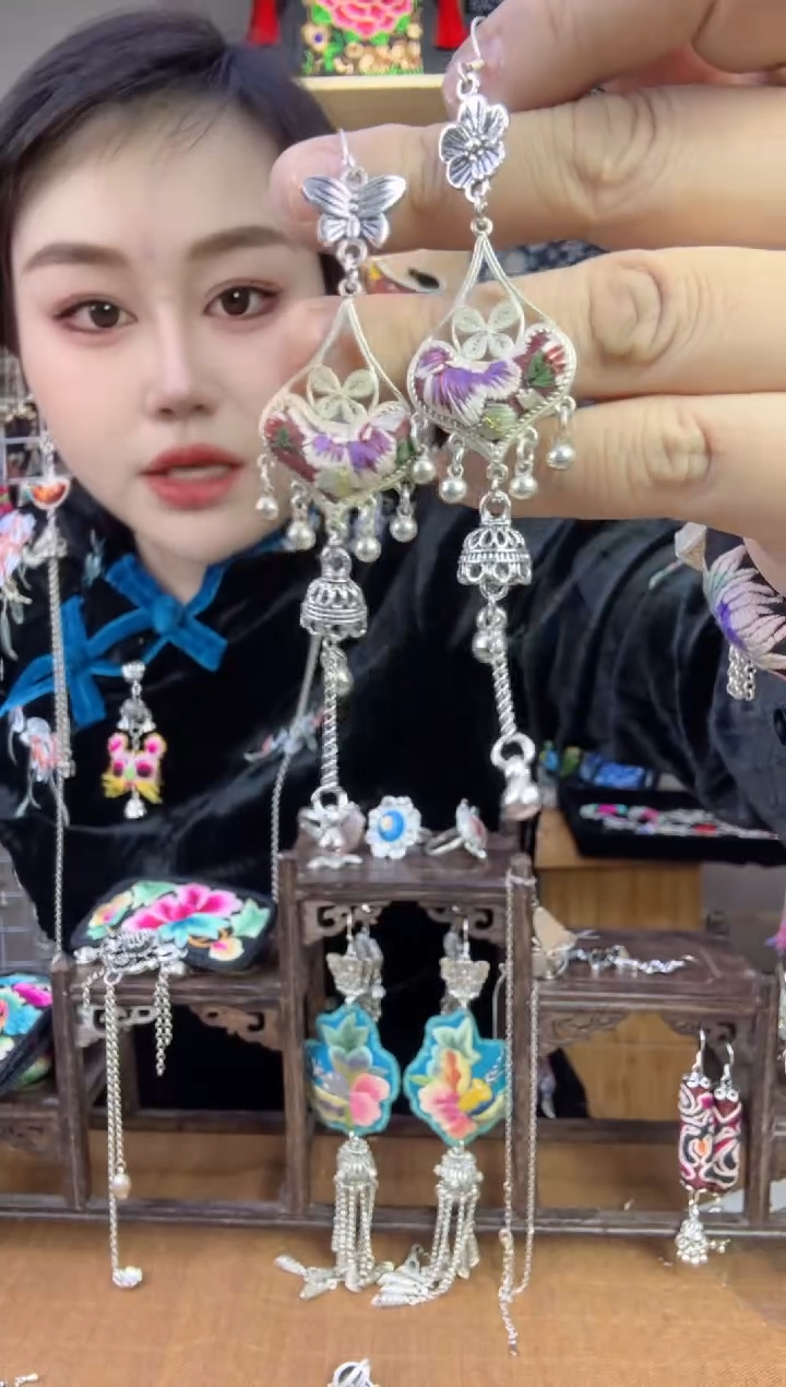 【闪购商品】刺绣纯手工苗绣非遗耳环