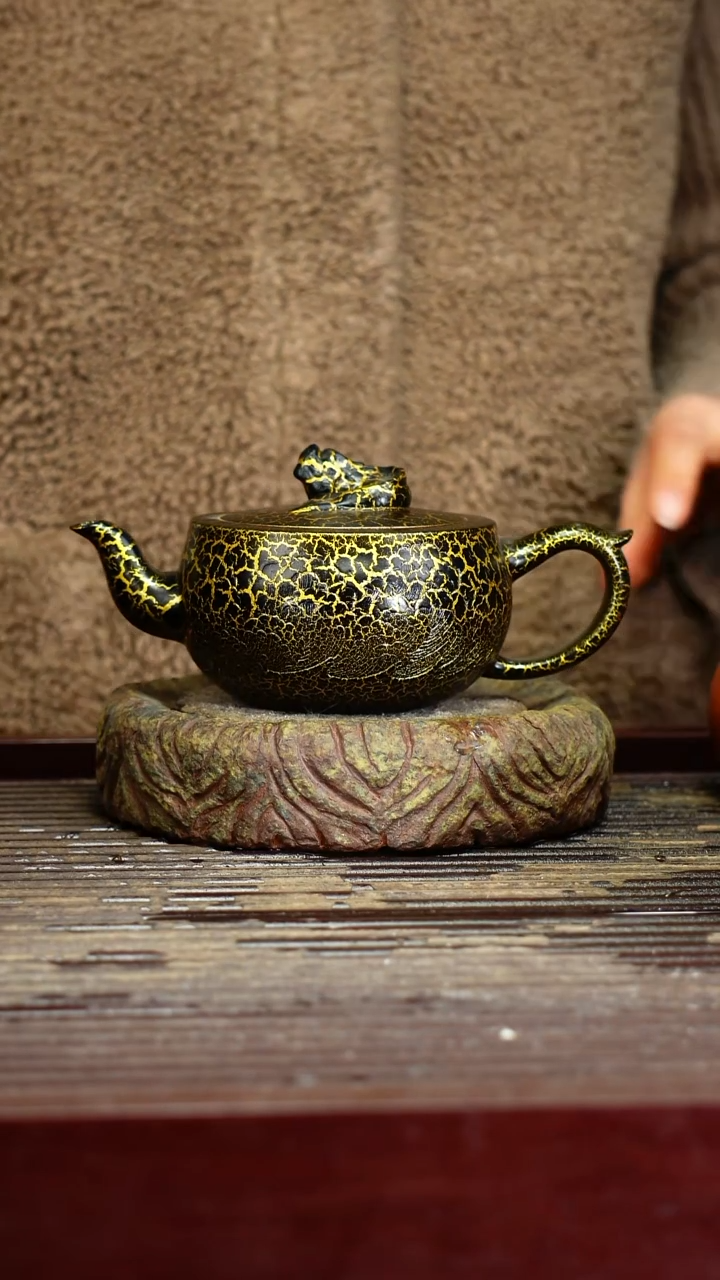 宜兴原矿紫砂壶茶壶宜兴原矿紫砂壶茶壶200C