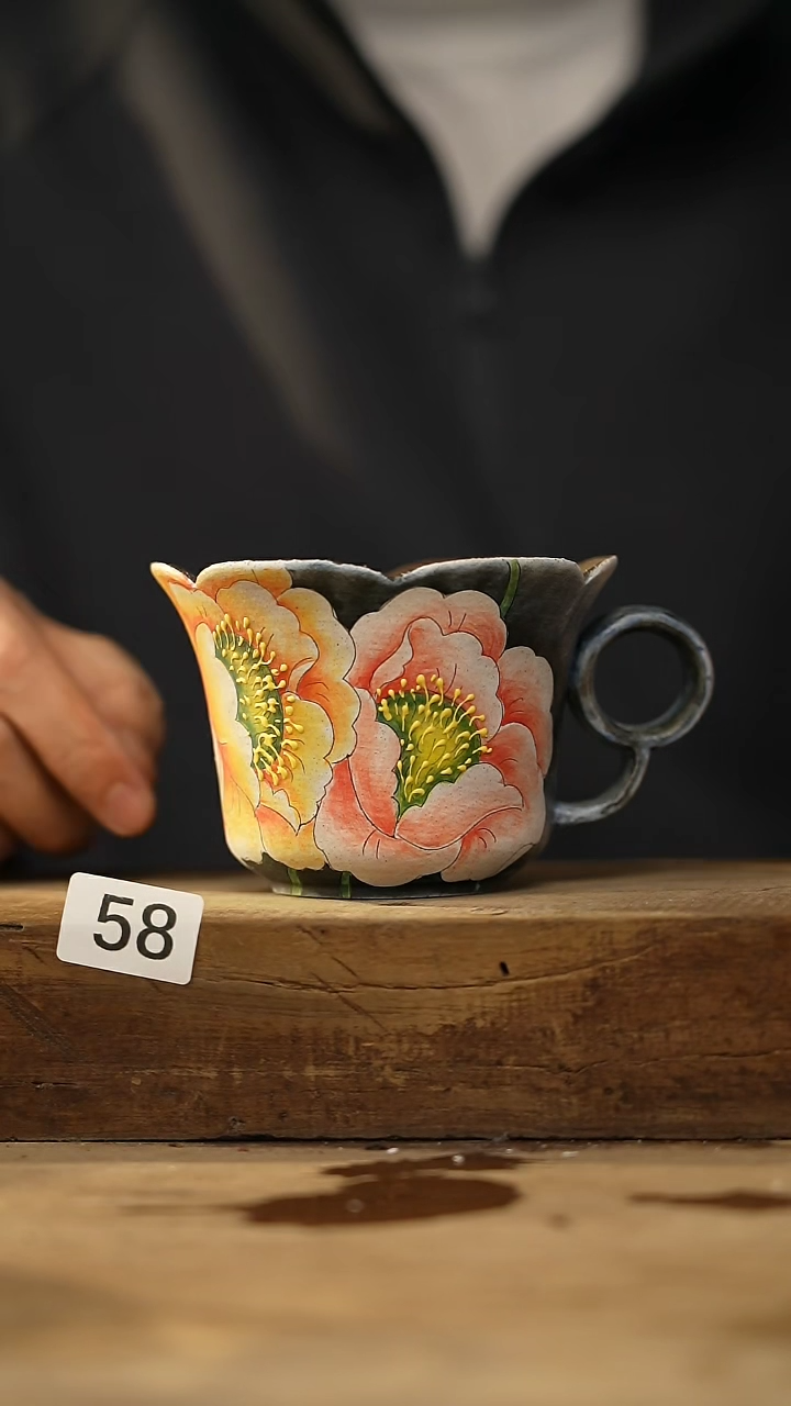 【闪购商品】瓷片新品！设计师款手绘/咖啡杯 羽川