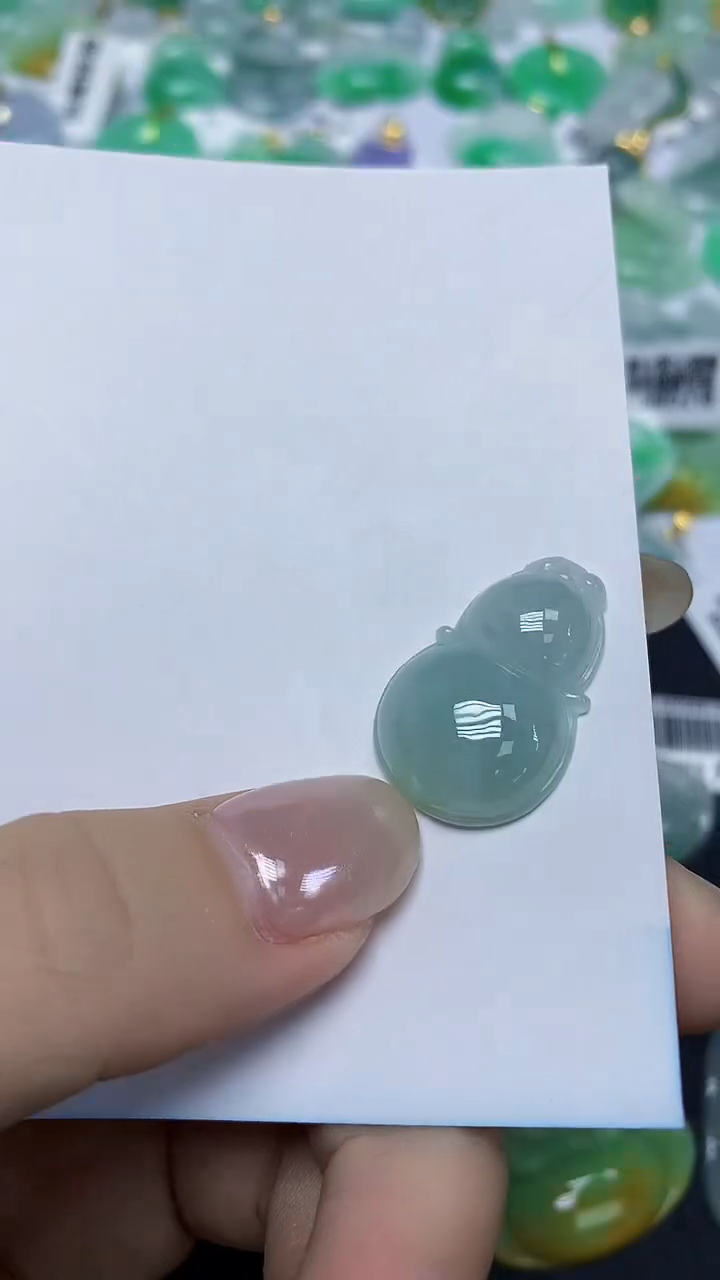 翡翠未镶嵌颈饰天然缅甸翡翠A货