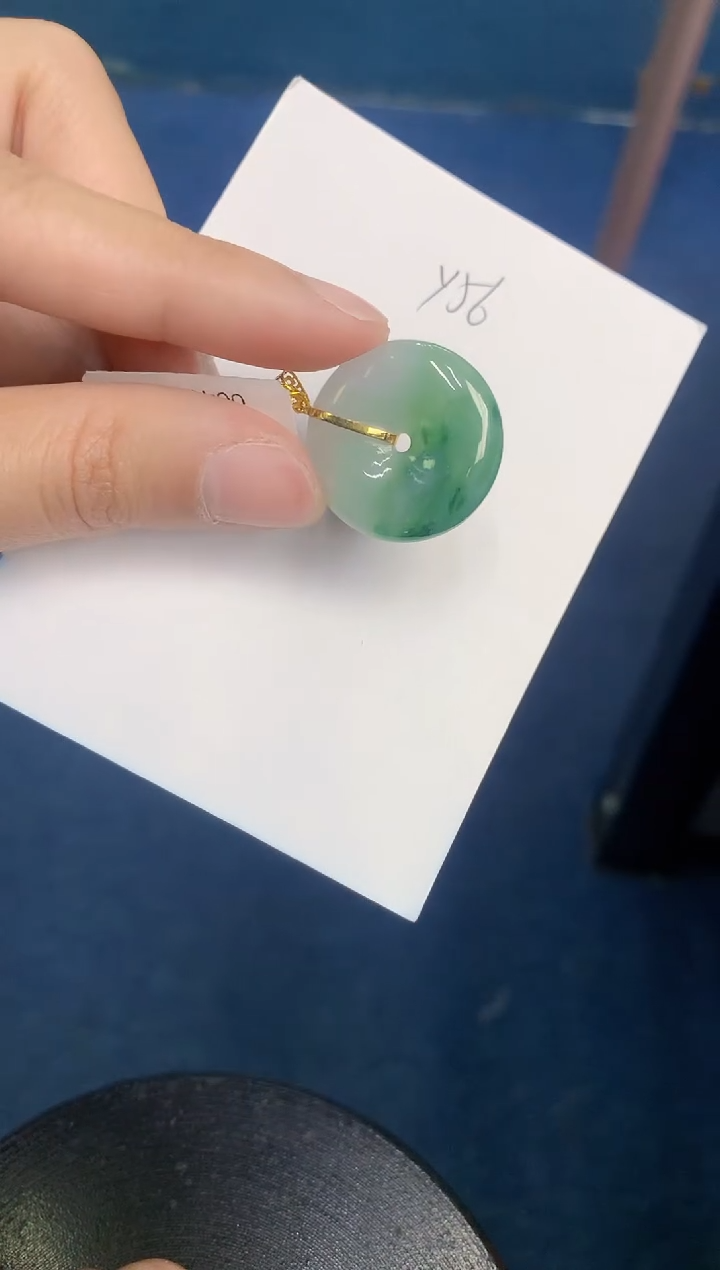 【闪购商品】翡翠颈饰18K金镶嵌000000000