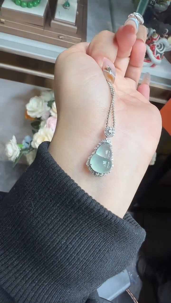 吊坠(不含链)18K金镶嵌翡翠勿拍