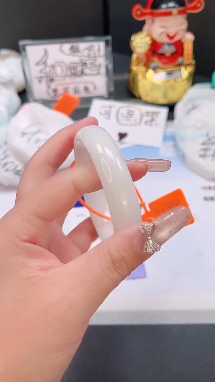 未镶嵌手镯和田玉22T27-56