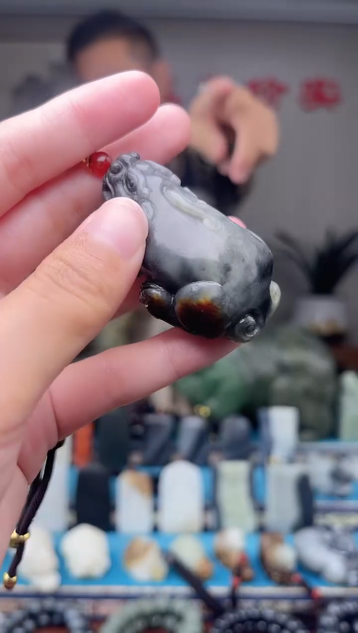 未镶嵌和田玉挂件1