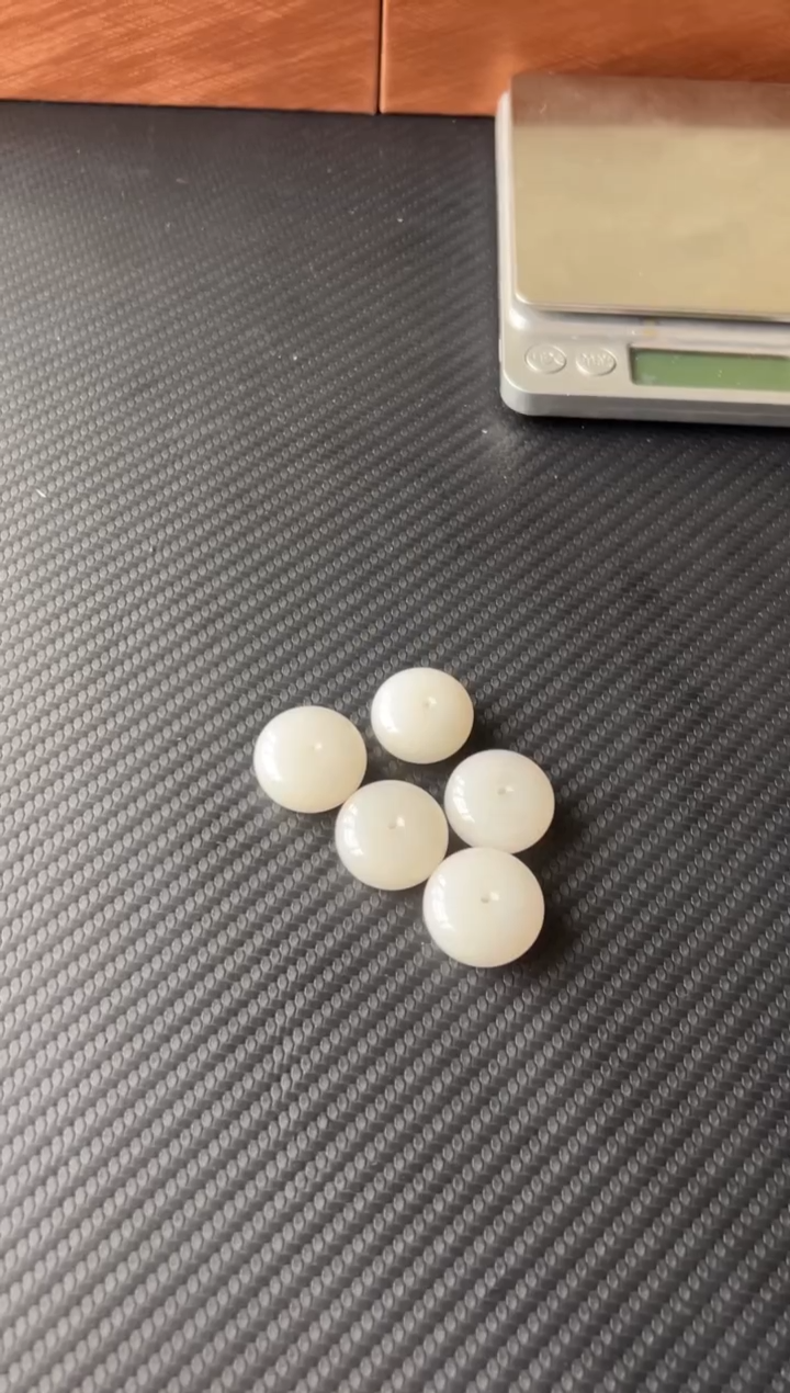 和田玉未镶嵌吊坠(赠链)且末天泰微色差多样性发货拍一发一