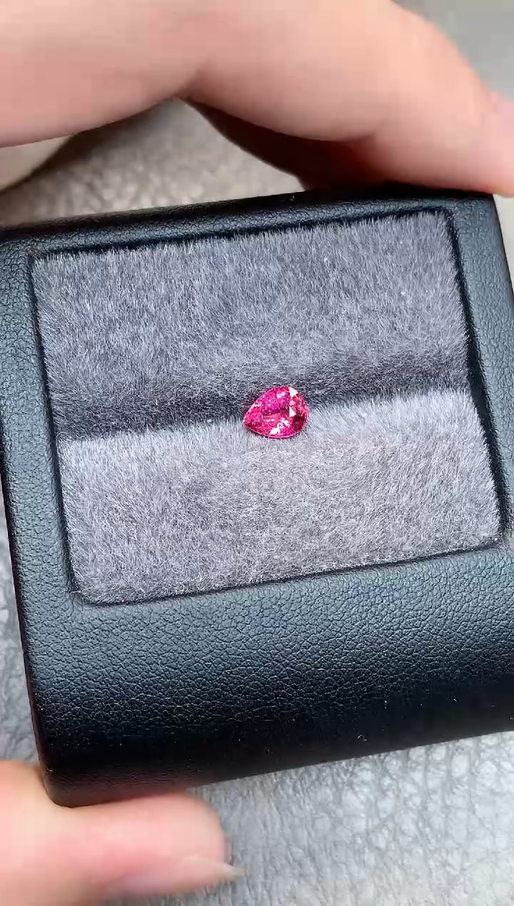 【闪购商品】碧玺裸石未镶嵌0.79ct  卢比莱  YD