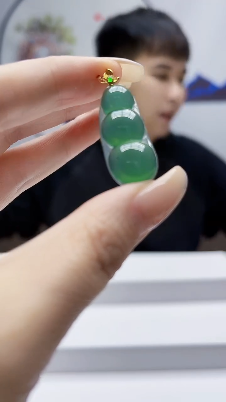 18K金镶嵌定制翡翠jj-挂件多样性发其一62