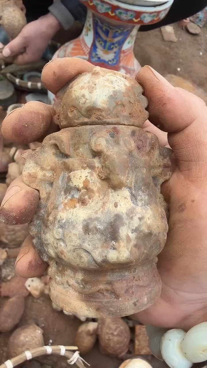 未镶嵌岫岩河磨玉（透闪石质玉）挂件回***秋岫岩河磨玉