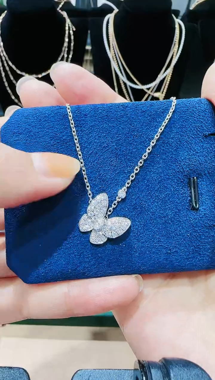 【闪购商品】钻石项链18K金镶嵌钻石项链