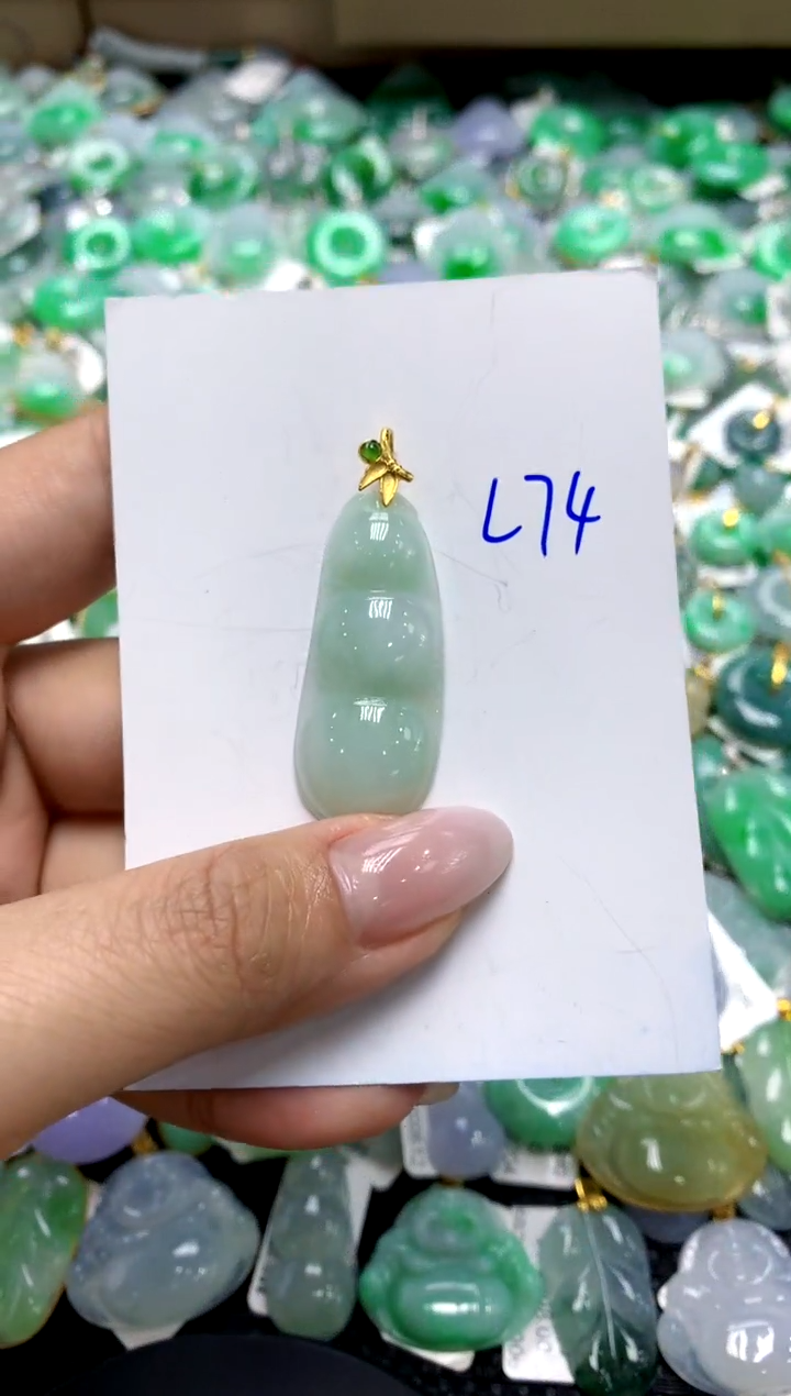 翡翠未镶嵌颈饰1111111111111111