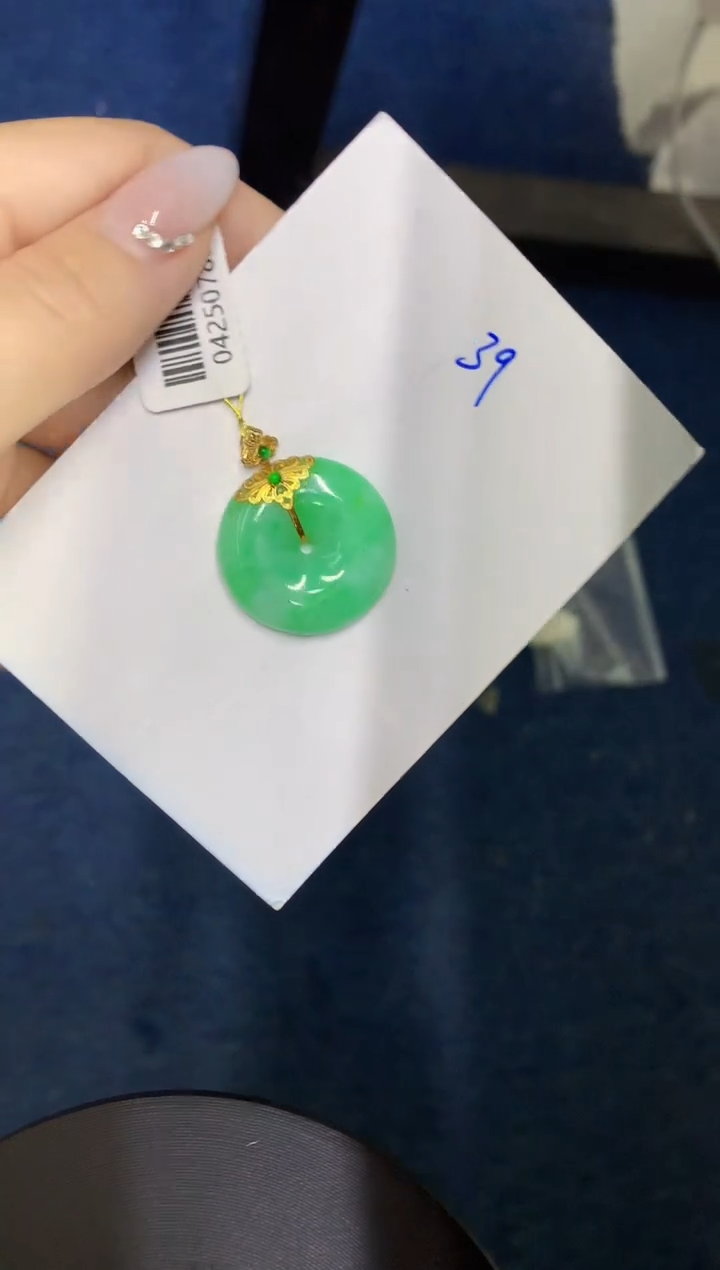 【闪购商品】翡翠颈饰18K金镶嵌000000000000