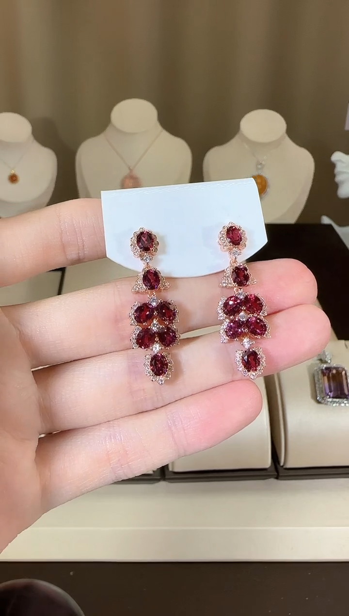 【闪购商品】石榴石耳饰银S925镶嵌设计款耳坠