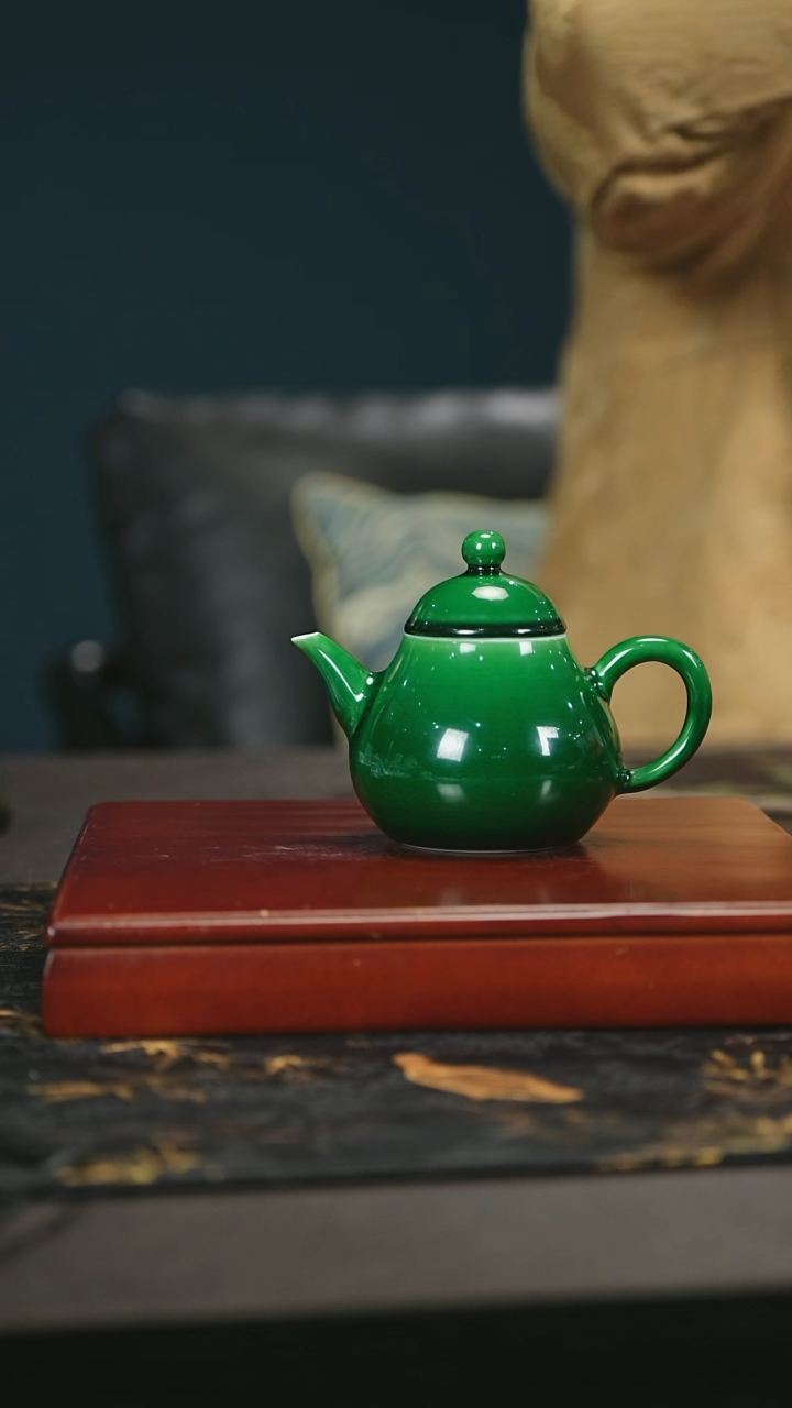 【闪购商品】瓷唐里郎窑绿小梨壶