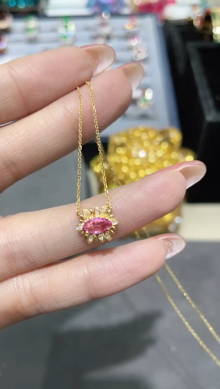 彩色蓝宝石项链18K金镶嵌项链