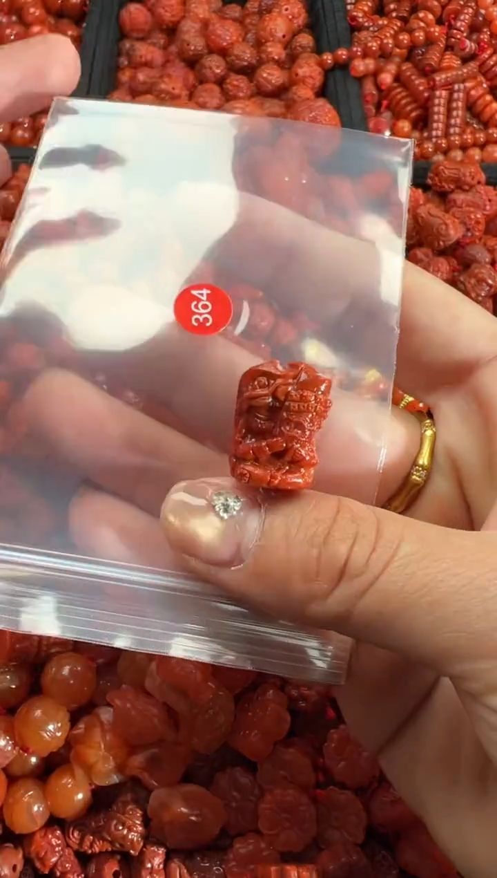【闪购商品】南红玛瑙颈饰未镶嵌3