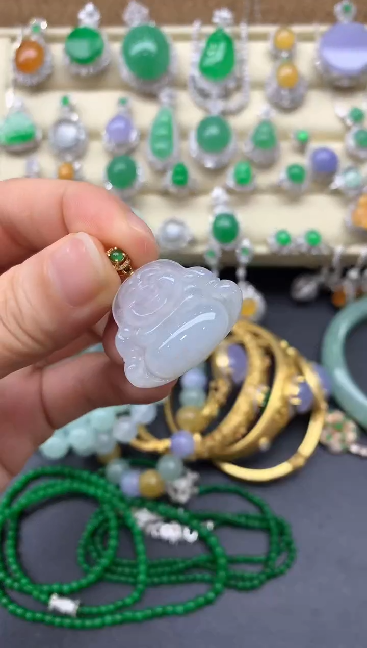 翡翠18K金镶嵌颈饰300-中国好珍宝